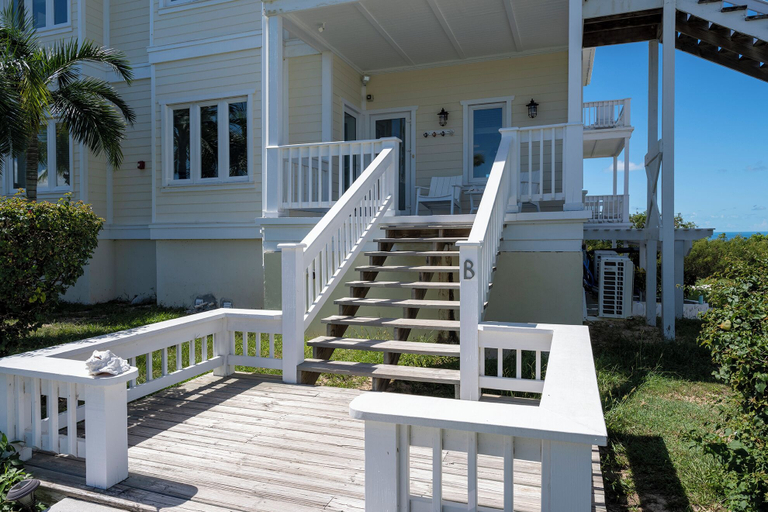 Exterior & Views 2, Island Hideout: Quaint Cottage, Moments From The Beach