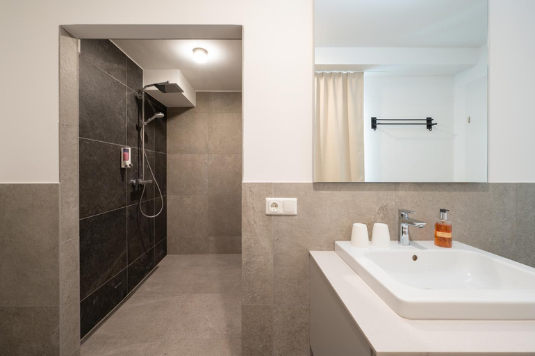 Bathroom 4, Appartements Zur Sonne, Innsbruck Land