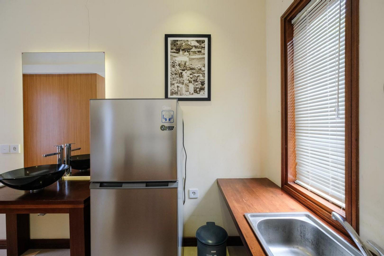 Dining Room 12