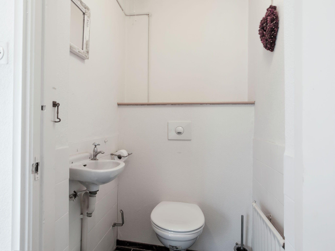 Bathroom 3, from the Zealand coast and 20km from Brugge!, Sluis