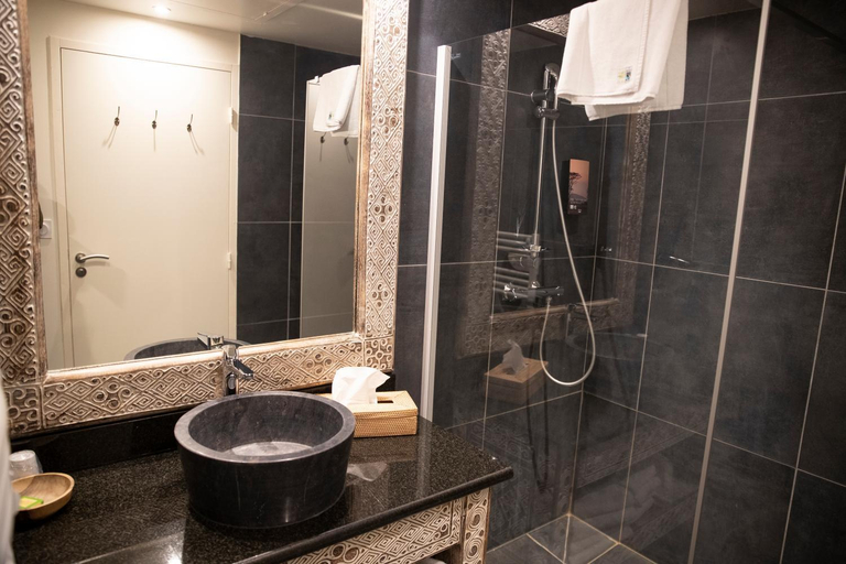 Bathroom 4, Les Hauts de Beauval, Loir-et-Cher