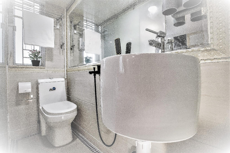 Bathroom 8