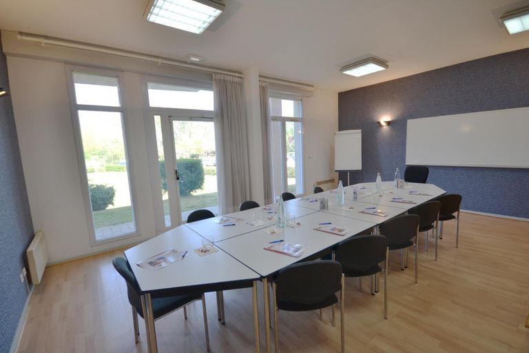 Others 4, Hotel Agena Hagondange, Moselle