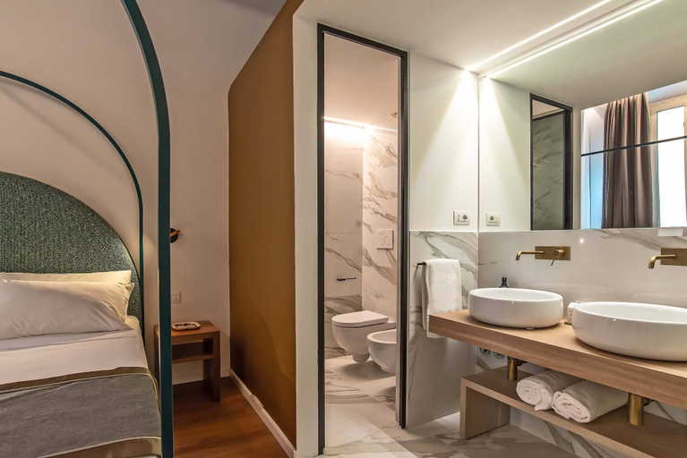 Bedroom 4, Ora Acanfora Suites, Rome