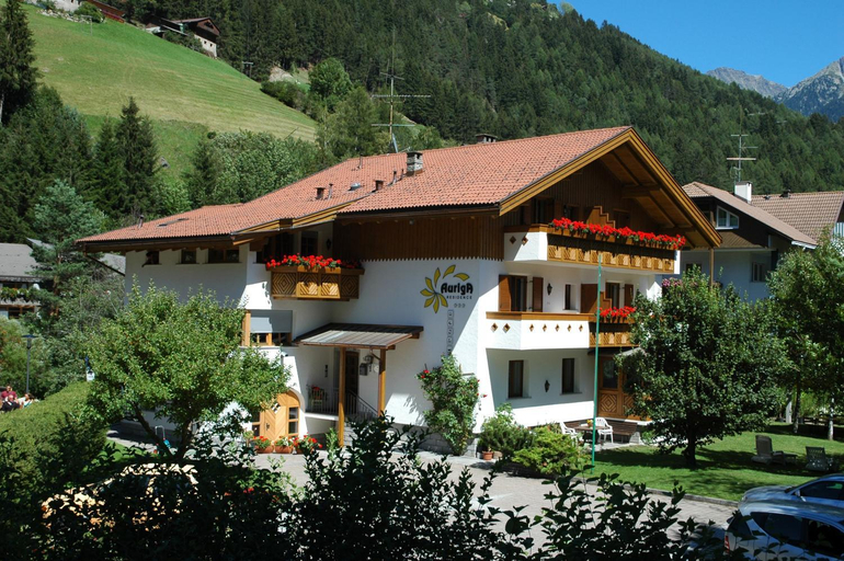 Others 5, Residence Auriga, Bolzano