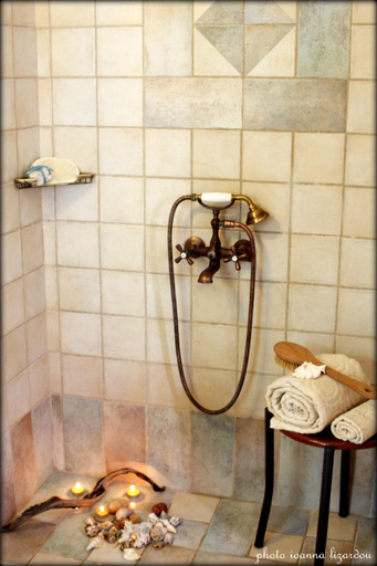 Bathroom 5, Nufaro Traditional Studios, South Aegean