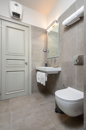 Bathroom 4, Hotel Grotta, South Aegean