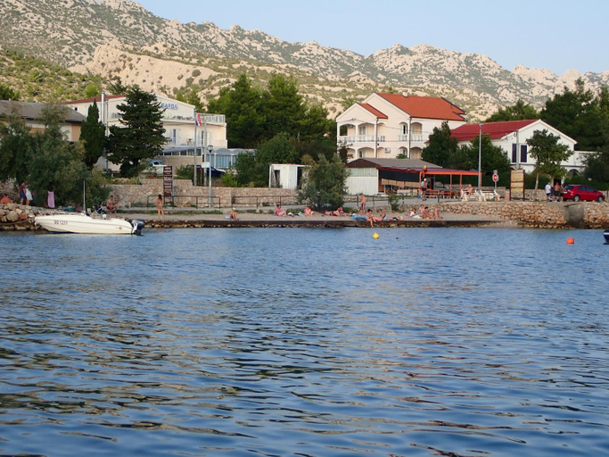 Others 3, Apartments Pjer, Starigrad