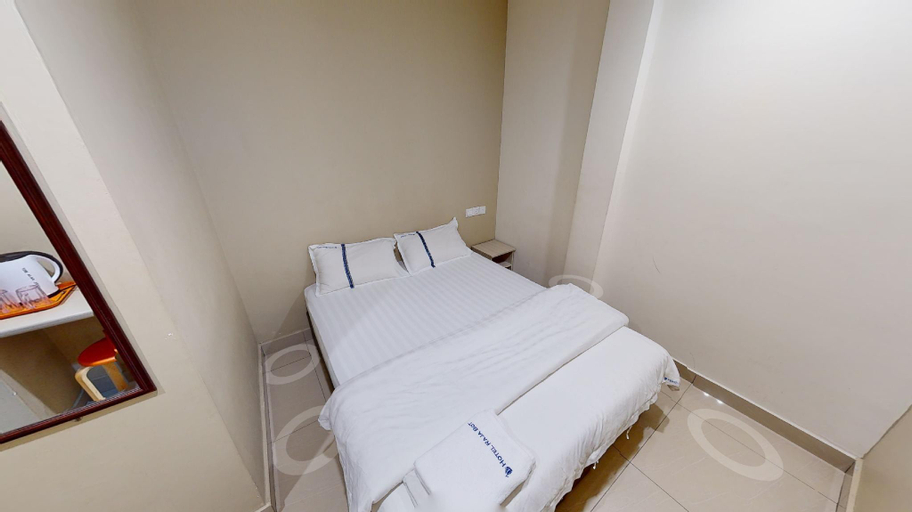 Bedroom 13