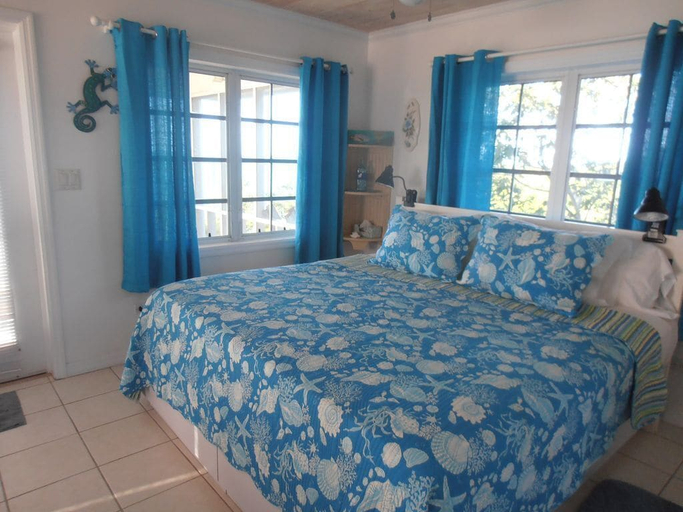 Bedroom 2, Island Oasis: Luxury Villa With Private Pool And Beach Access