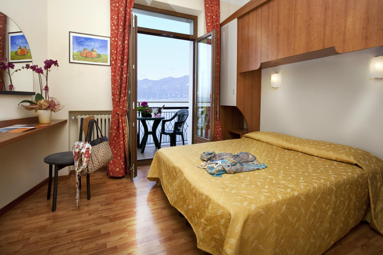 Bedroom 2, Hotel Merano, Verona