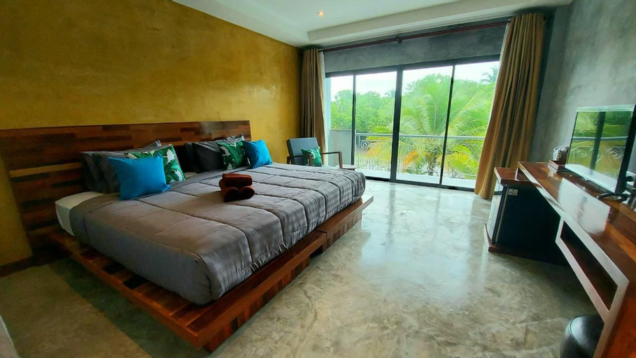 Bedroom 12