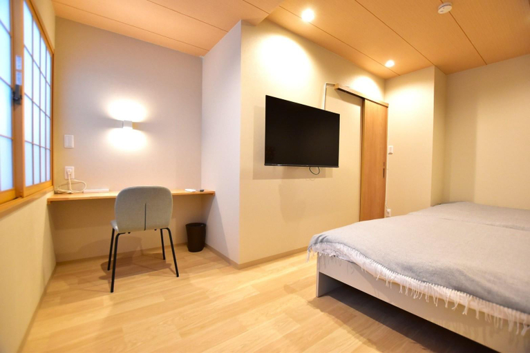 Bedroom 2, Tamatsukan/JR Tsuruhashi 7 mins/ Early Check in, Osaka
