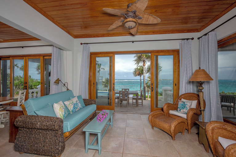 Others 5, Seven Palms Serenity: Beachfront Oasis