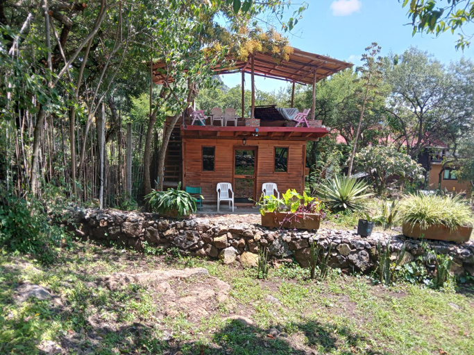 Others 5, La Troje Cabanas, Tepoztlán