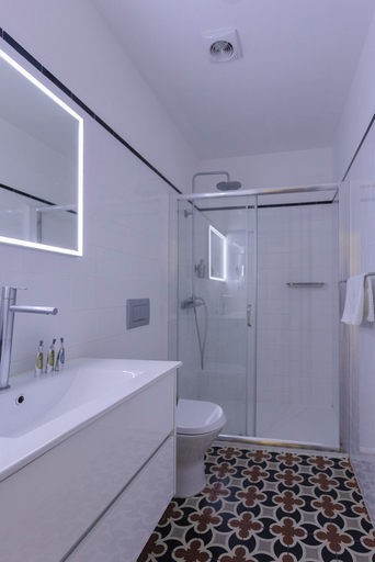 Bathroom 4, Liiiving - Trindade Deluxe Studio 2T, Porto