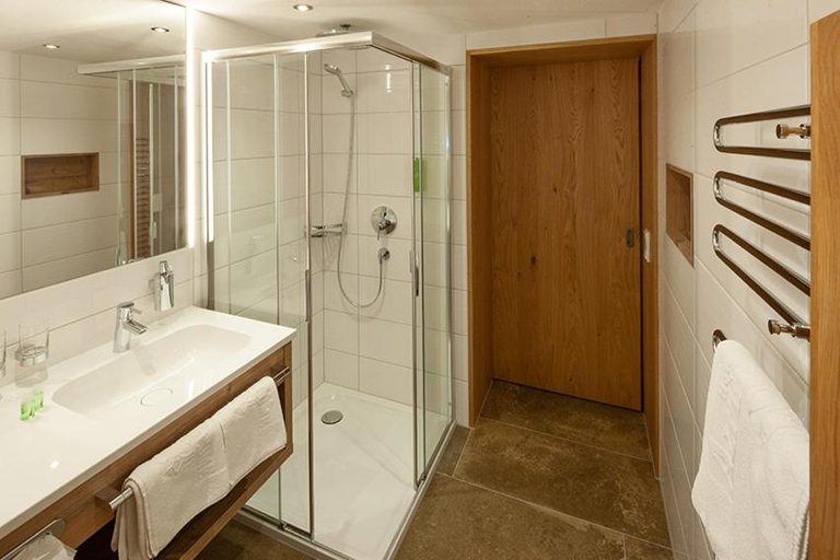 Bathroom 3, Hotel Alpenblume, Bregenz