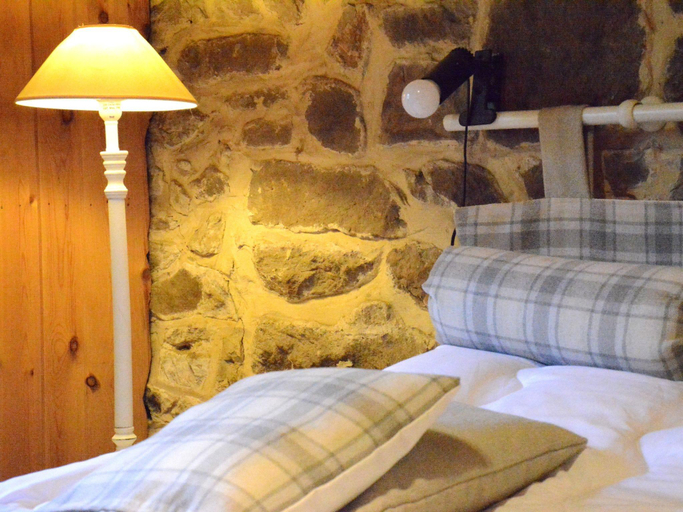Bedroom 2, Holiday home in Viroinval with sauna, Namur