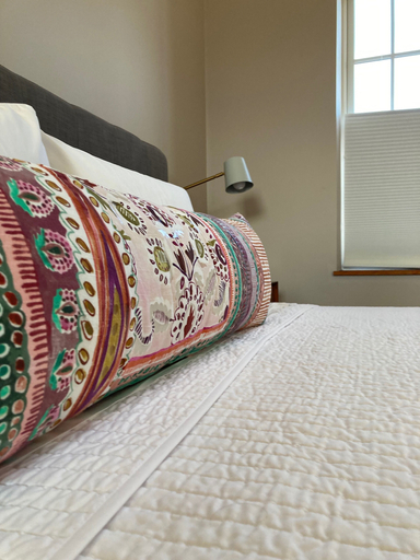 Bedroom 4, Howard Hotel, Columbia