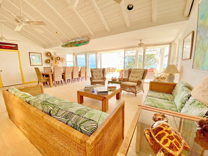 Food & Drinks, Coastal Haven: Newly Renovated Beachfront Cottage With Pool