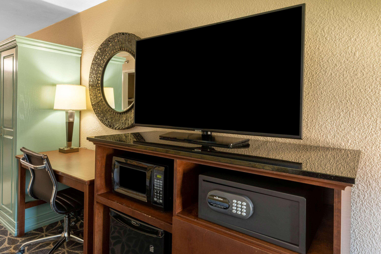 Bedroom 3, Baymont by Wyndham McAllen/Pharr, Hidalgo