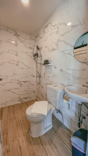 Bathroom 2