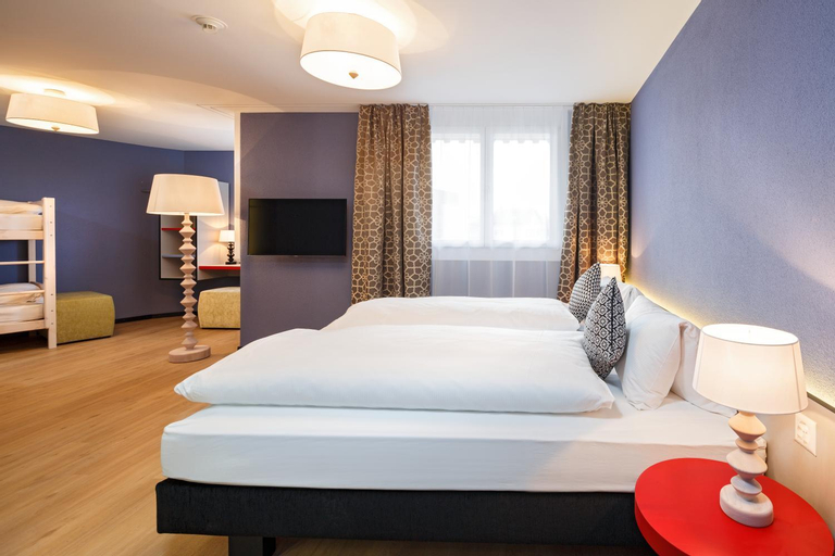 Bedroom 2, Hotel & Restaurant Charnsmatt, Hochdorf