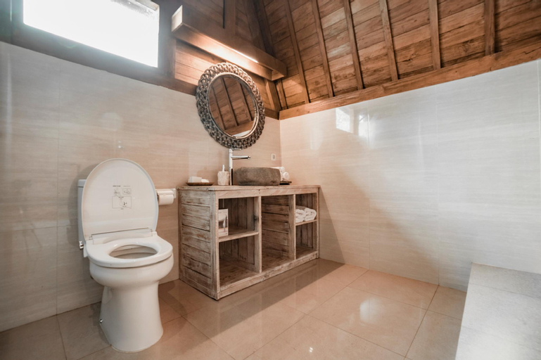 Bathroom 4