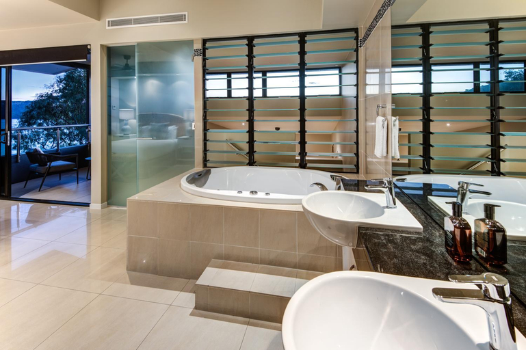 Bathroom 2, Edge Apartments on Hamilton Island by HIHA, Whitsunday