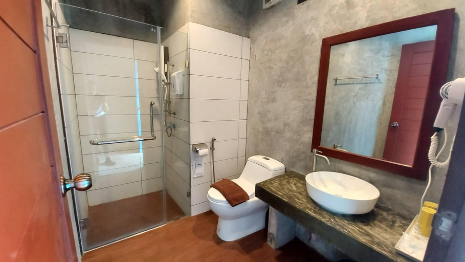 Bathroom 5