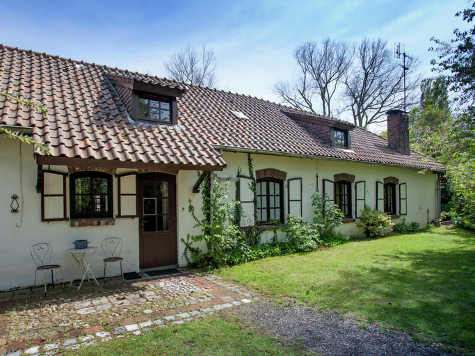 Exterior & Views 1, Farmhouse in Sint Joost with Pool  BBQ, Echt-Susteren