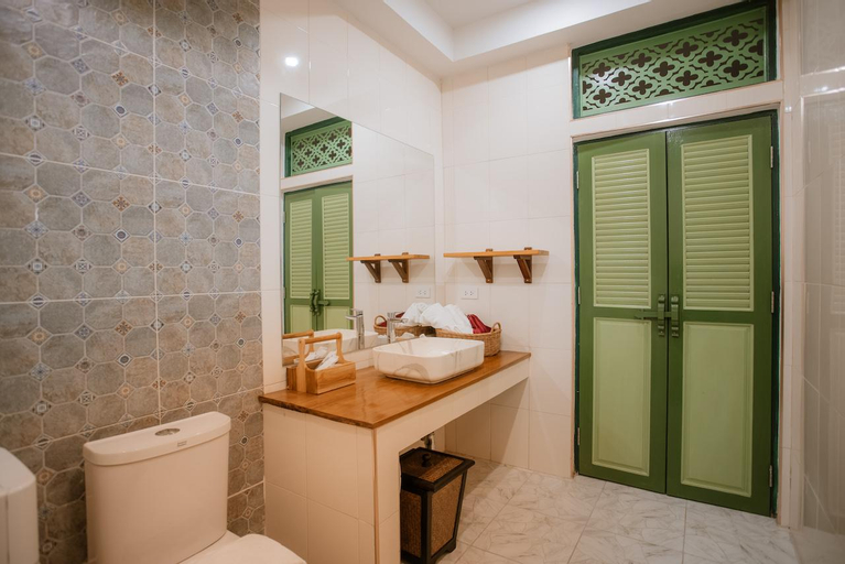 Bathroom 1