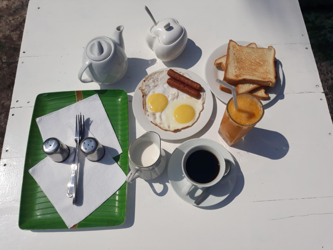 Food & Drinks 5, Catamaran Beach Hotel, Hikkaduwa