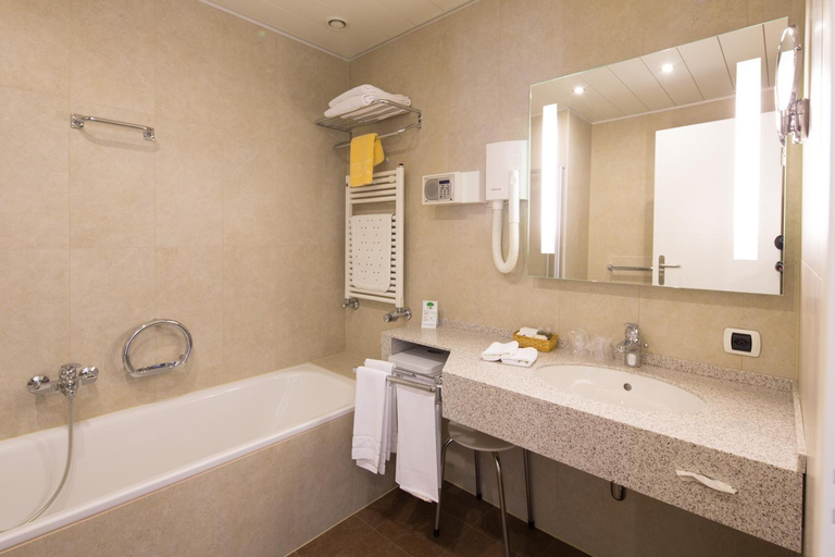 Bathroom 4, Hotel Coronado, Mendrisio