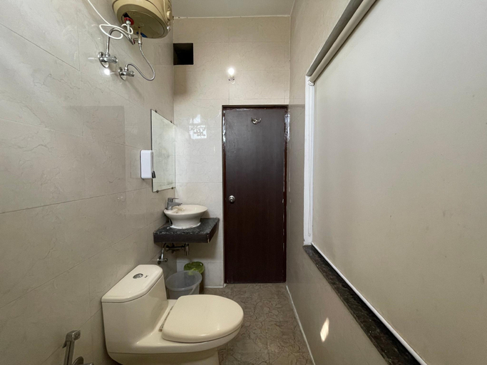 Bathroom, Tapasthali by Meera Hotels, Garhwal