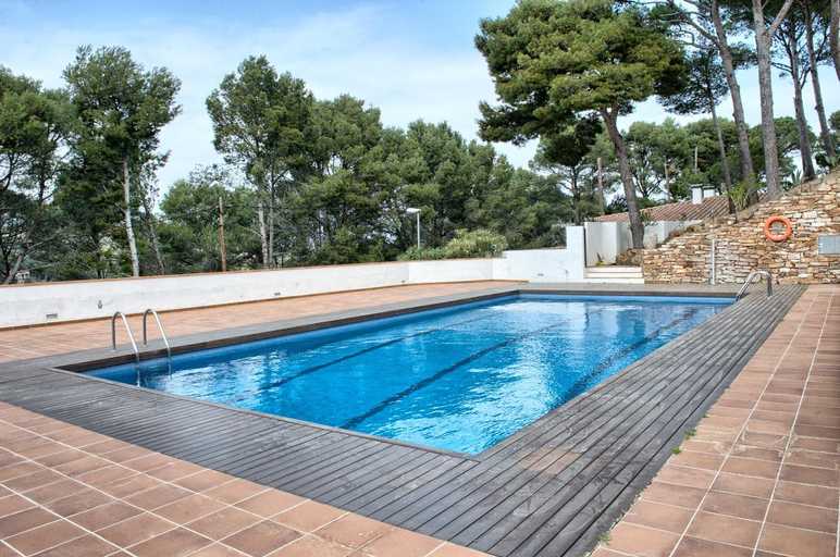 Others 3, Sa Tuna "Casas CE MA", Girona