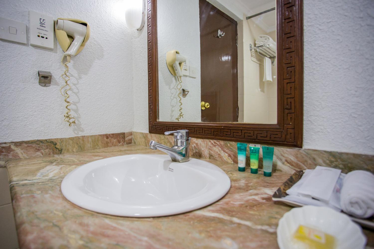 Bathroom 3, Hotel Le Himalaya by IME Group, Bagmati