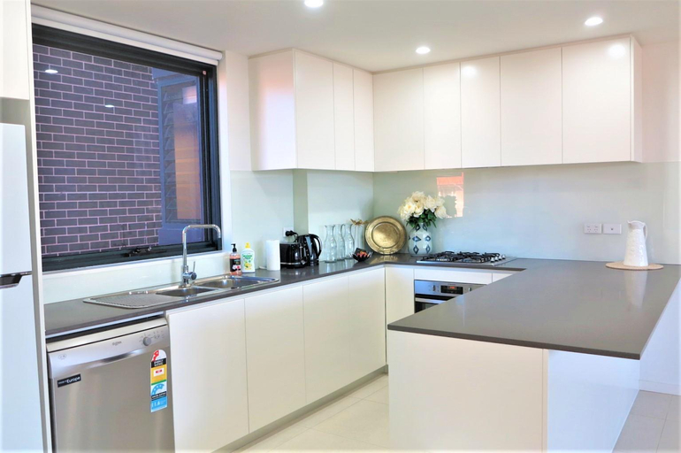 Dining Room 5, 208 2 Bedroom In Kalina Serviced Apartments, Sydney