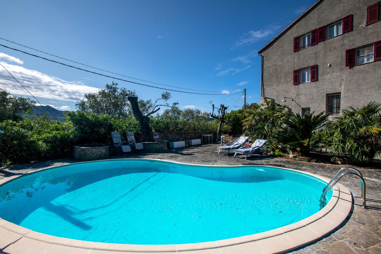 Sport & Beauty 2, 164- Villa della Marchesa - Giardino e Piscina a pochi minuti dal centro di Sestri Levante, Genova