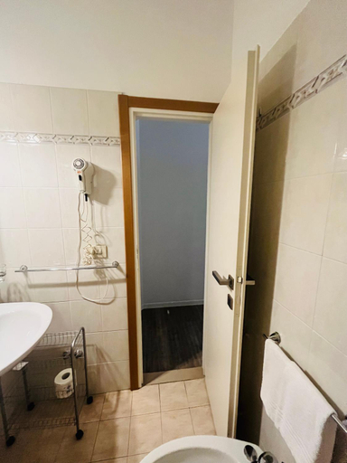 Bathroom 2, Hotel Villa Rosa, Livorno