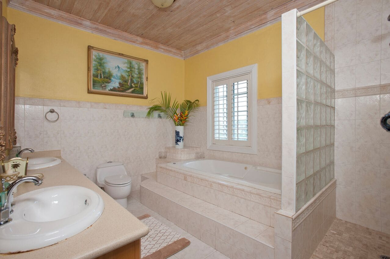 Bedroom 4, Buttonwood Bliss: Lux Condo With Amenities