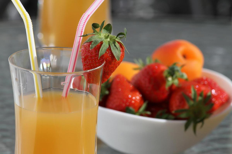 Food & Drinks 5, Villa Yvonne, Okrug