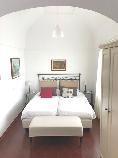 Bedroom 3, Hotel La Reginella, Napoli