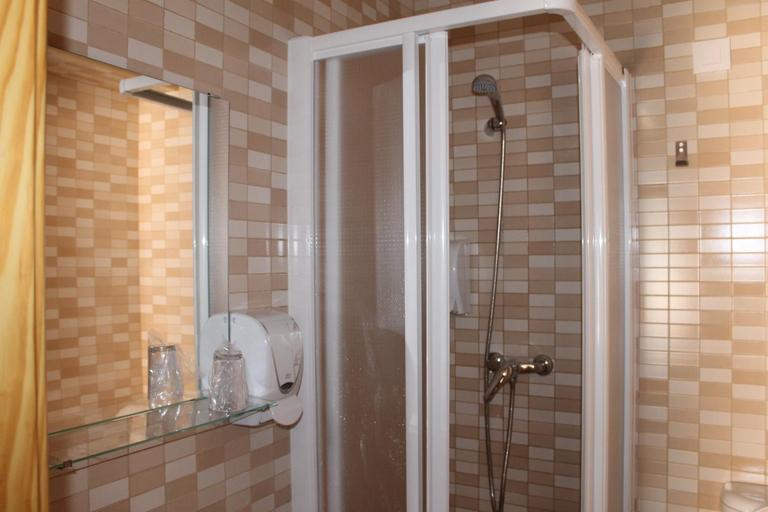 Bathroom 4, Hostería Verahouse, Cáceres