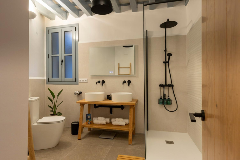 Bathroom 2, Victoria Seis, Cádiz