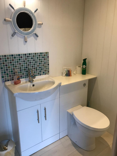 Bathroom 2, The Pod & Cwtch luxury accommodation, Ceredigion