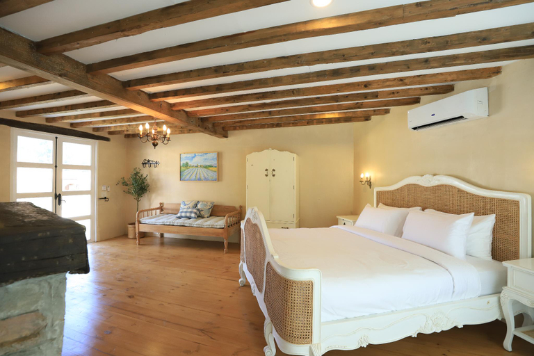 Bedroom 8