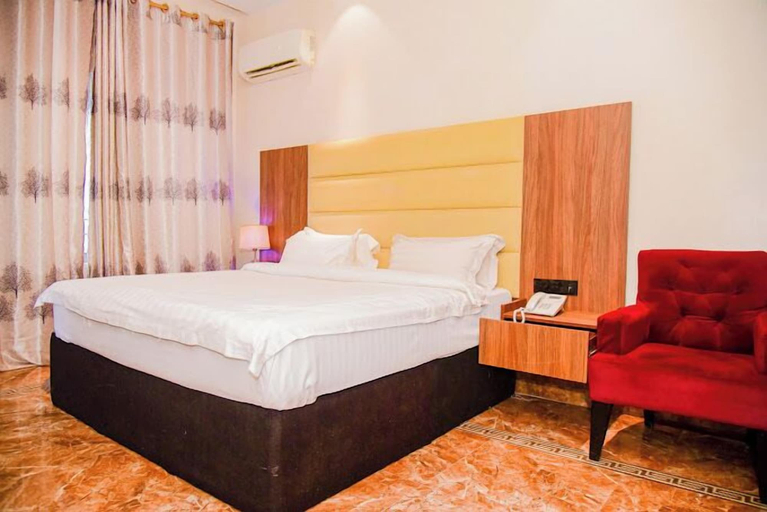 Bedroom 4, Cacid Hotels, Ungogo