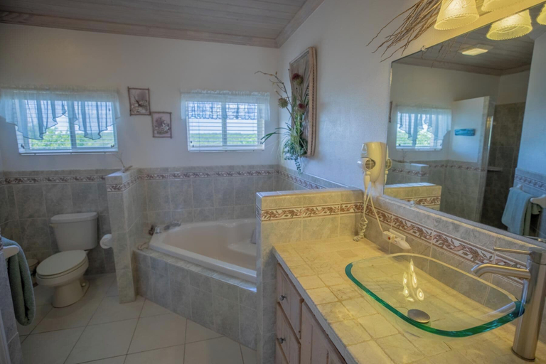 Bathroom 3, Flipper'S Haven: Tropical Retreat