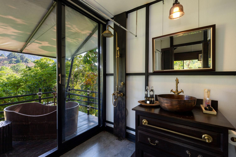 Bathroom 5, Kachonghills Tented Resort Trang, Na Yong